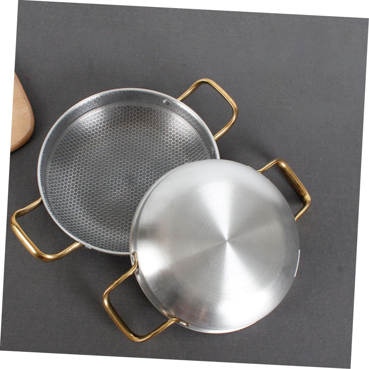 26CM Honeycomb Flat pan Steel Wok with Double Handle for Gas Electric Induction